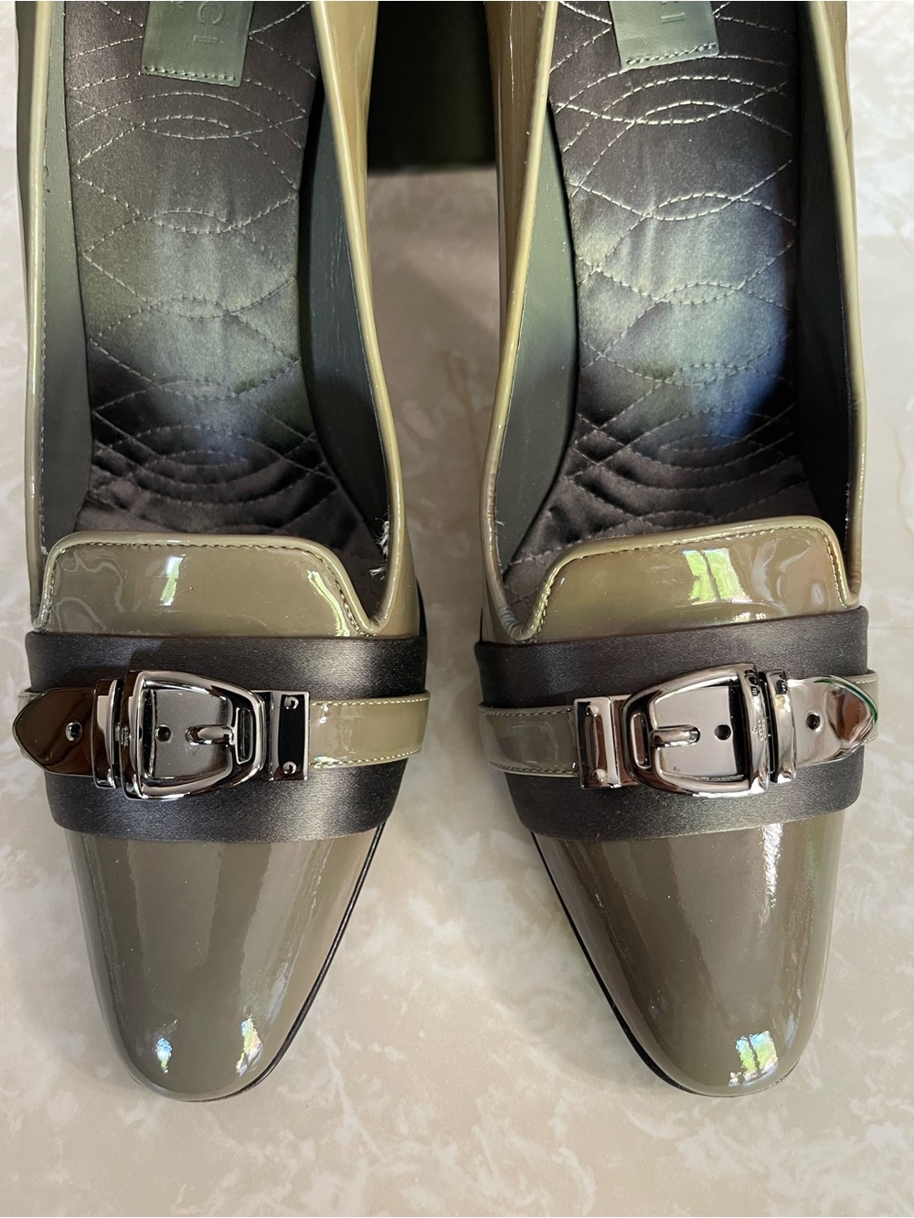 Gucci Patent Leather Buckle Pumps Heels Smoke Grey Gray Size 39B Italy Box flaw - Picture 3 of 15